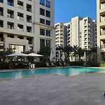 Luxury Apt | Private Beach With Cooled Sand | 3Br