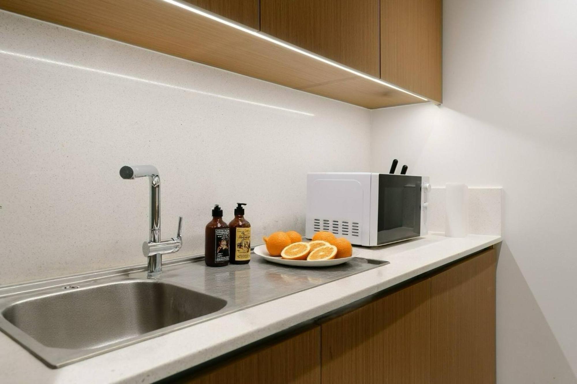 Apartment Luxury | Private With Cooled | 3br