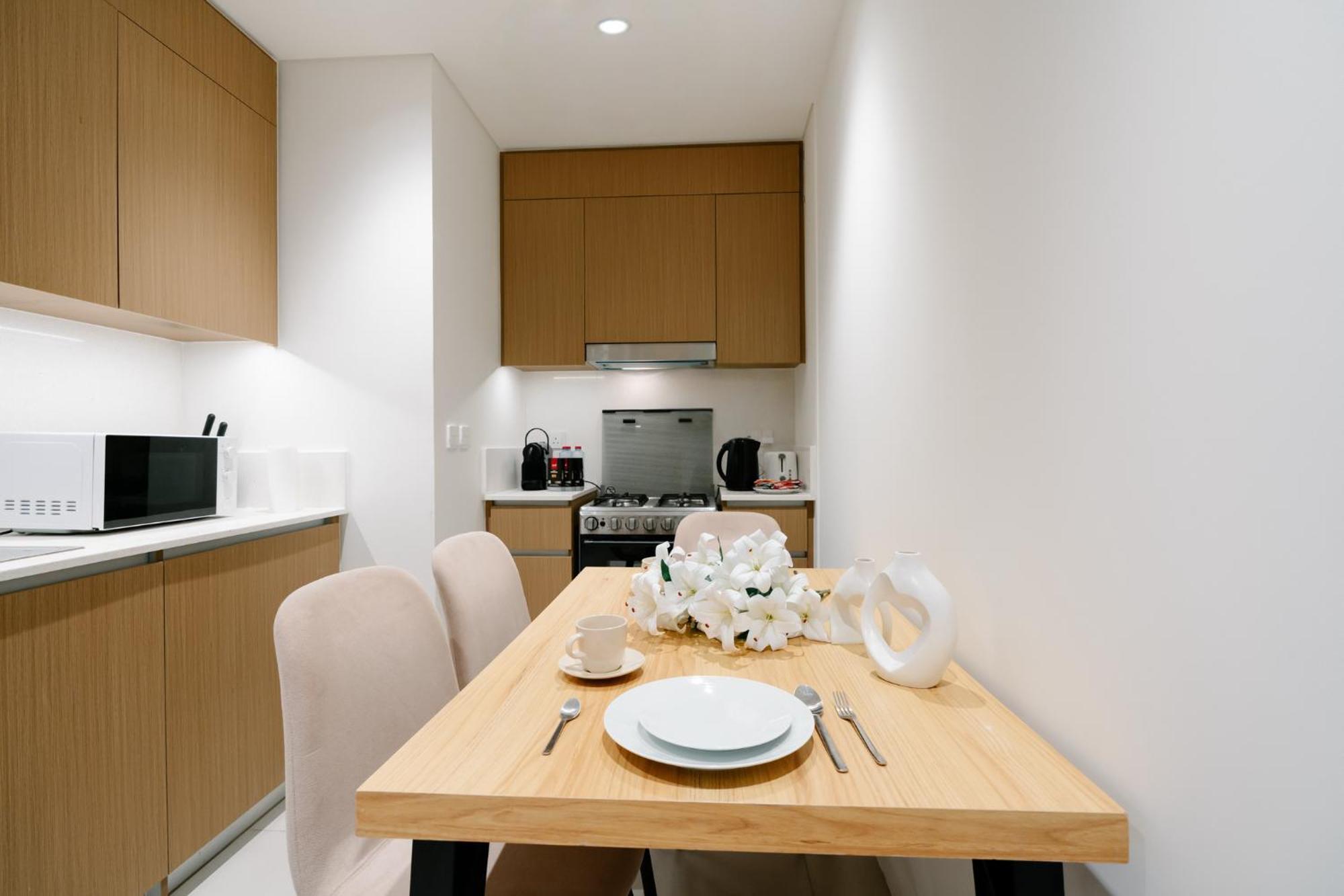 Luxury | Private With Cooled | 3br