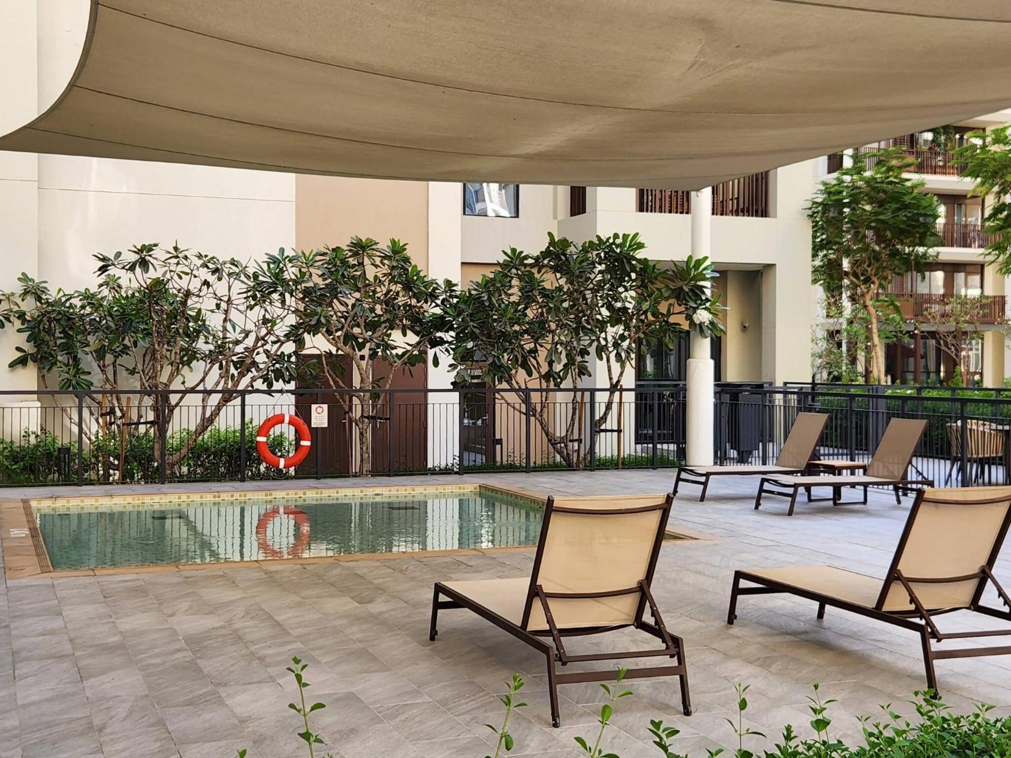 Luxury | Private With Cooled | 3br Apartment Dubai
