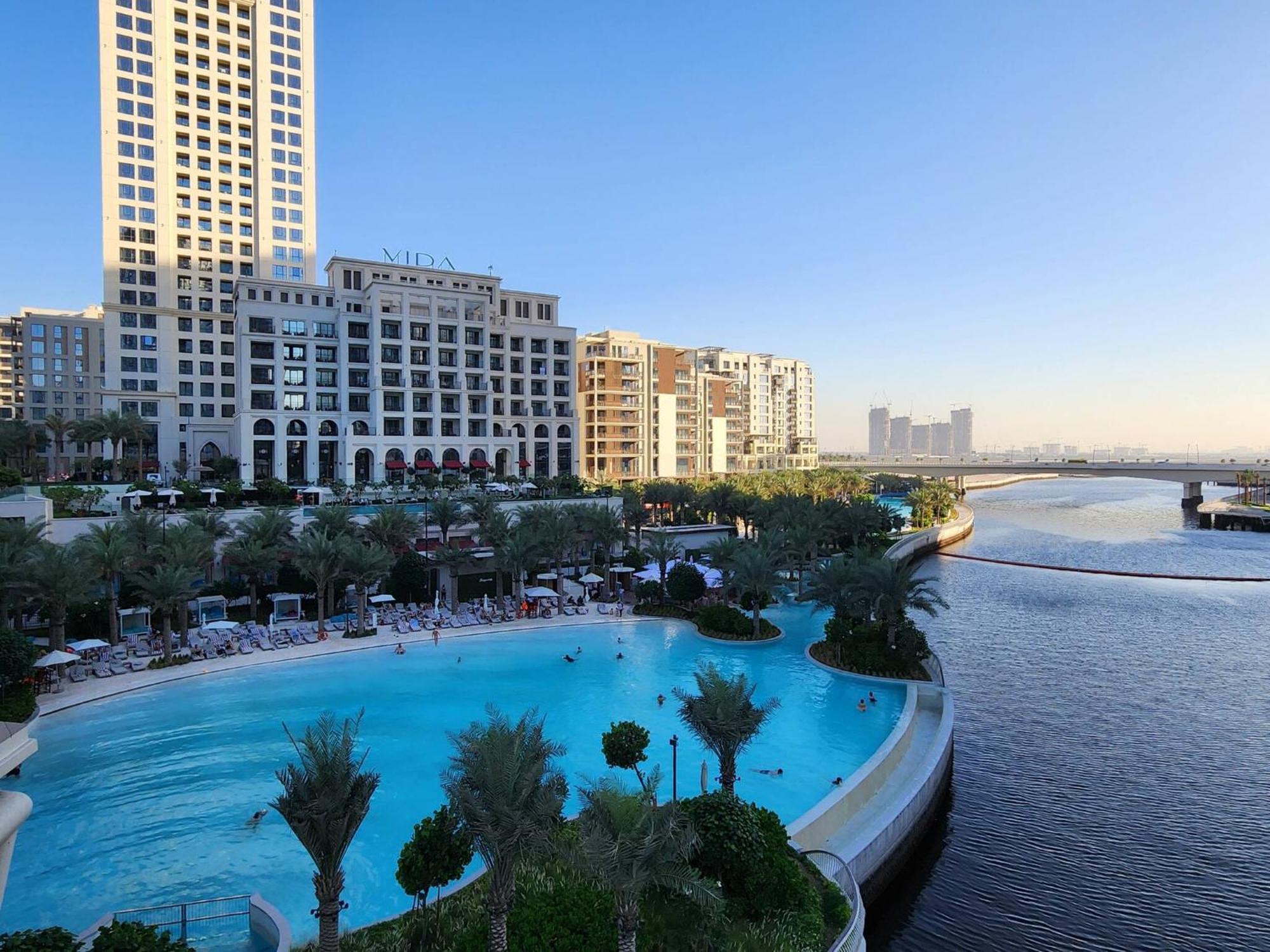 Luxury | Private With Cooled | 3br Apartment Dubai